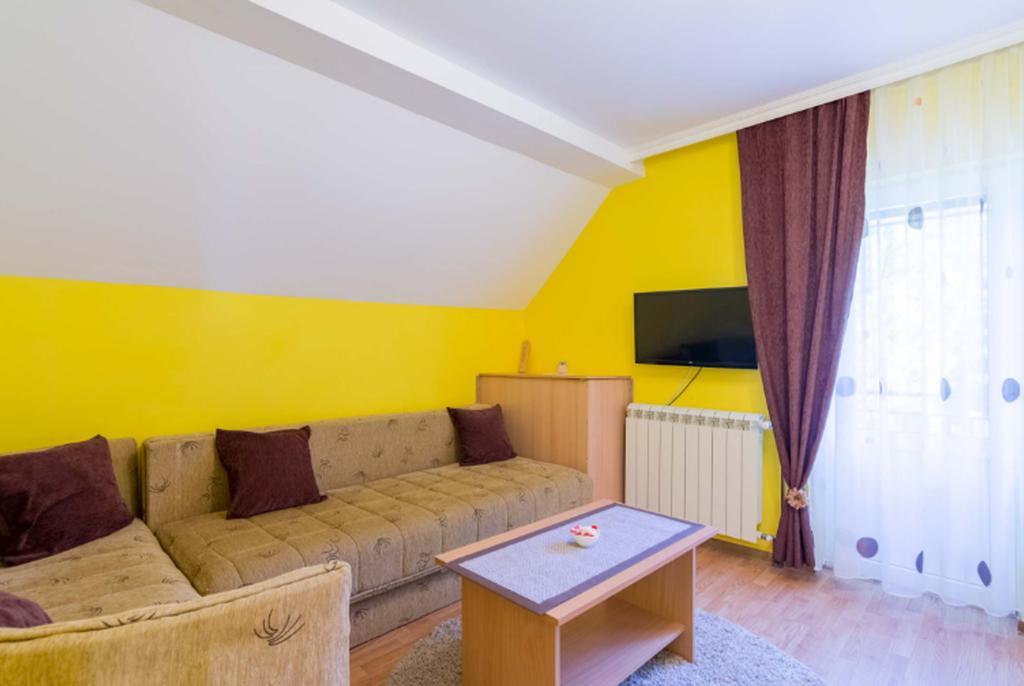 Apartments Junior Ζλάτιμπορ Εξωτερικό φωτογραφία