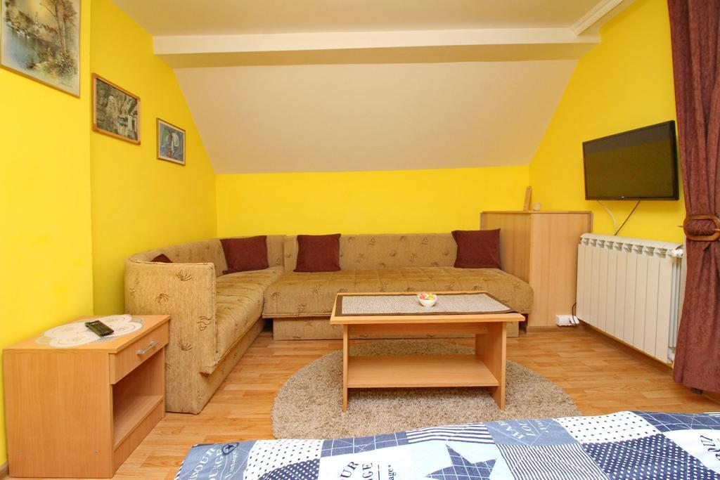 Apartments Junior Ζλάτιμπορ Εξωτερικό φωτογραφία