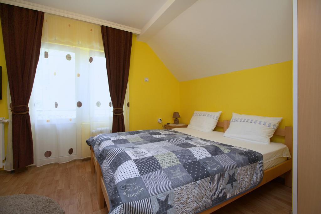 Apartments Junior Ζλάτιμπορ Εξωτερικό φωτογραφία