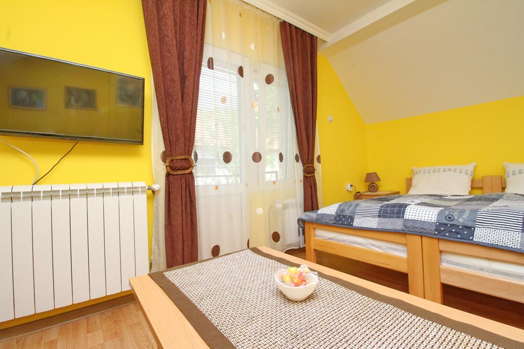 Apartments Junior Ζλάτιμπορ Εξωτερικό φωτογραφία