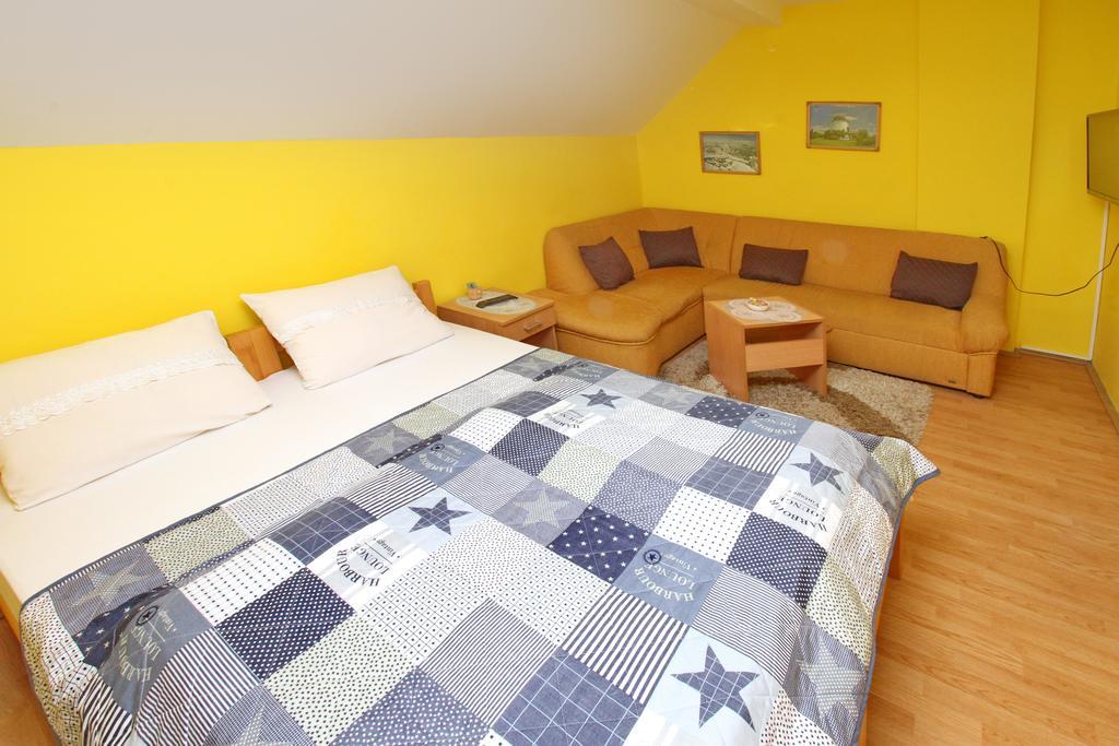 Apartments Junior Ζλάτιμπορ Εξωτερικό φωτογραφία